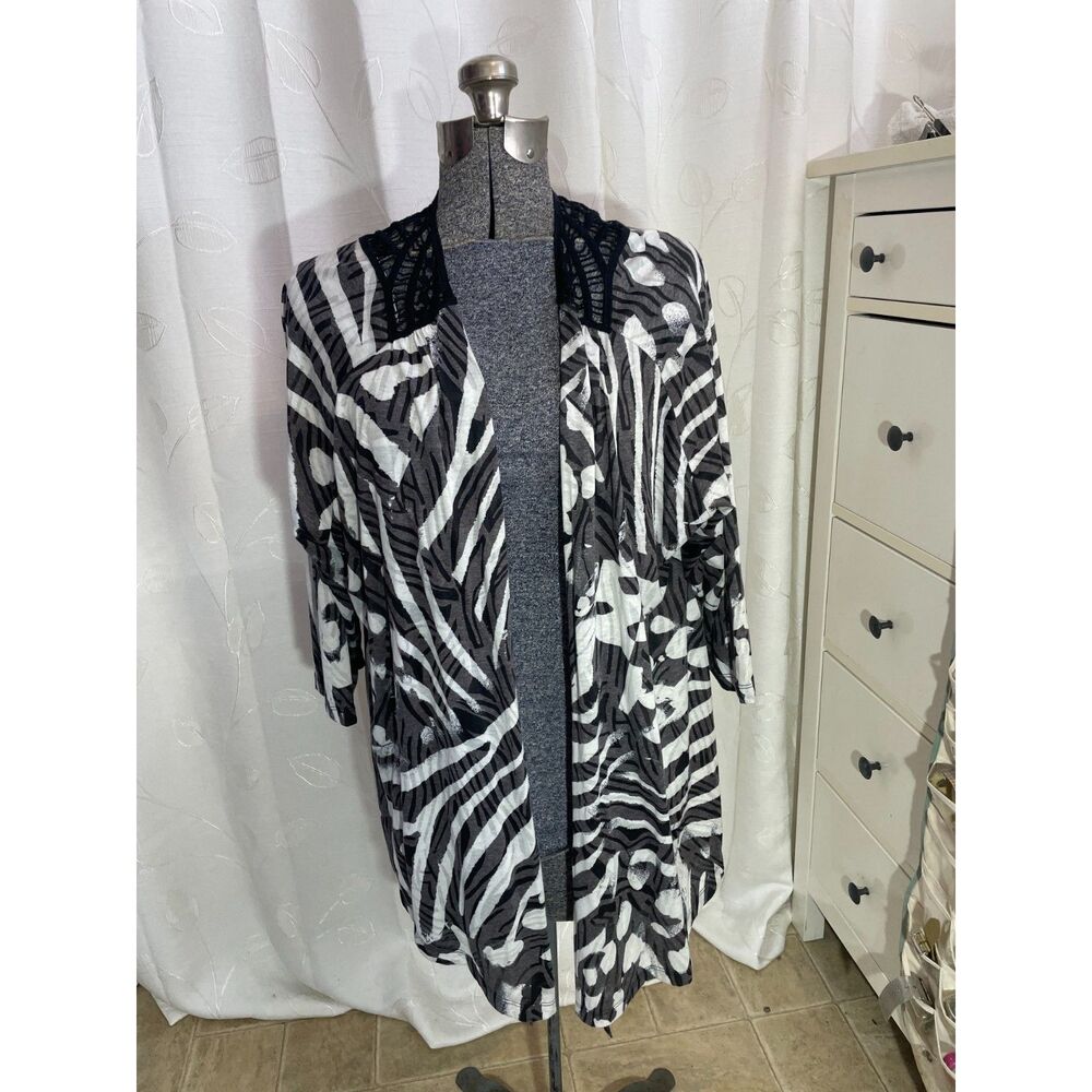 Black & White Zebra Print Open-Front Cardigan with Black Crochet Lace Collar